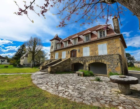 Property building, Spring, Garden view