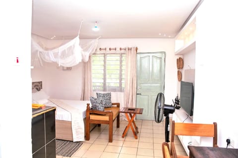 Living room, Bedroom