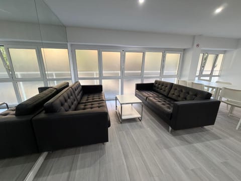 Hostel Hock Residences Bed and Breakfast in L'Hospitalet de Llobregat