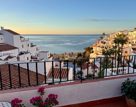 View (from property/room), Balcony/Terrace, Garden view, Garden view, Sea view, Sea view, Sunrise, Sunset