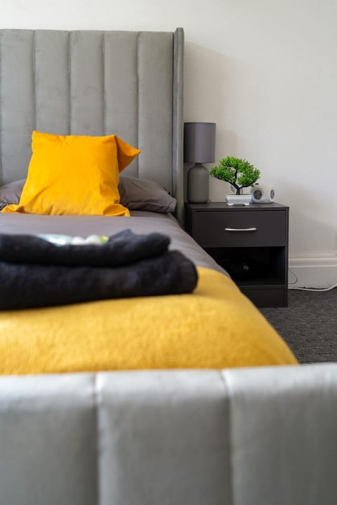 VPS STAYS - House Contractors Students Villa in Leicester