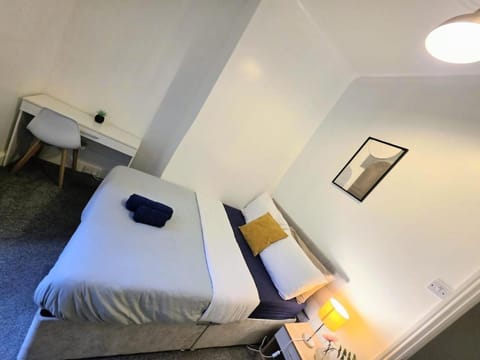 Union Palace, Free Parking Apartment in England