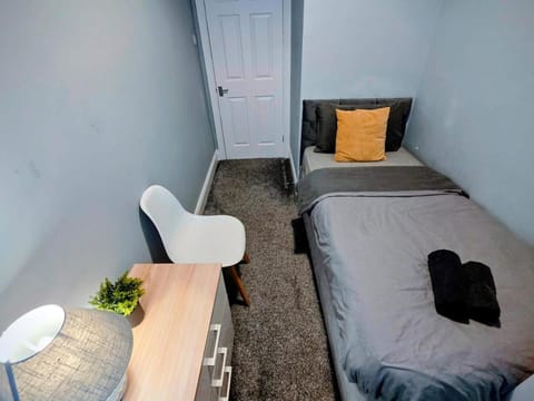 Union Palace, Free Parking Apartment in England