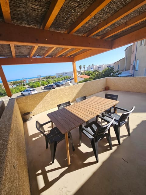 View (from property/room), Balcony/Terrace