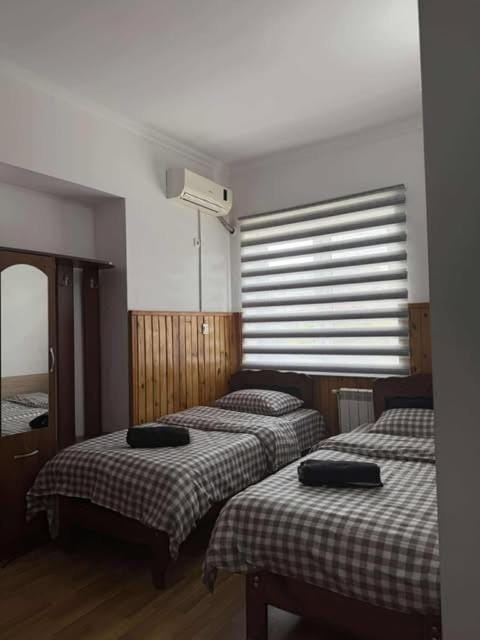 Bed, Photo of the whole room, air conditioner