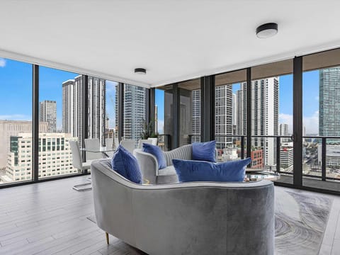 View (from property/room), Living room, Seating area