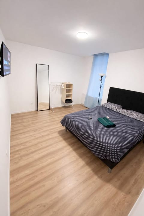 TV and multimedia, towels