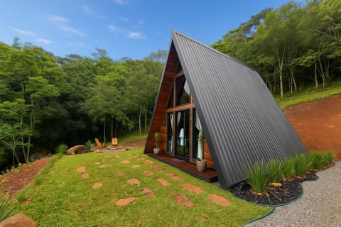 Property building, Natural landscape, Garden