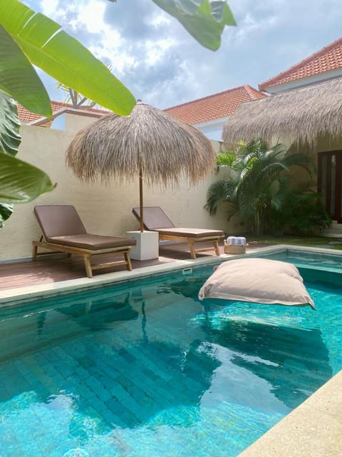 Balcony/Terrace, Swimming pool