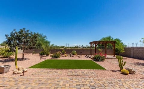 Comfortable Family Getaway in Buckeye House in Buckeye