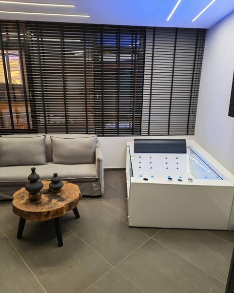 Timeless luxury suites & SPA Apartment in Thessaloniki