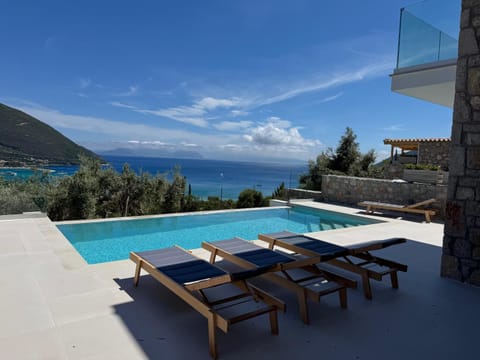 Balcony/Terrace, Swimming pool