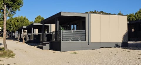 Maui, Kamp Heron, Drage, Croatia House in Šibenik-Knin County, Croatia