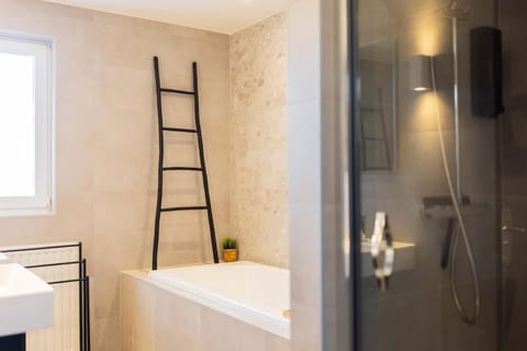 Prestige 70m2 Two-Bedroom Apartment - VW142A Apartment in Eindhoven