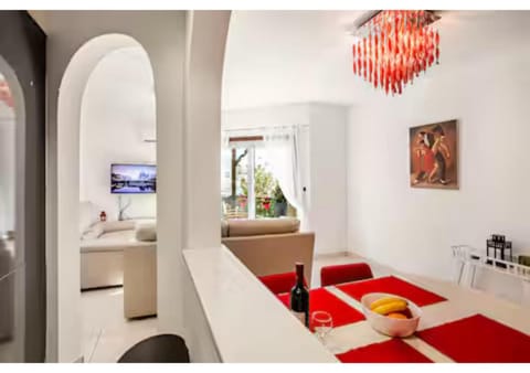 Living room, Dining area