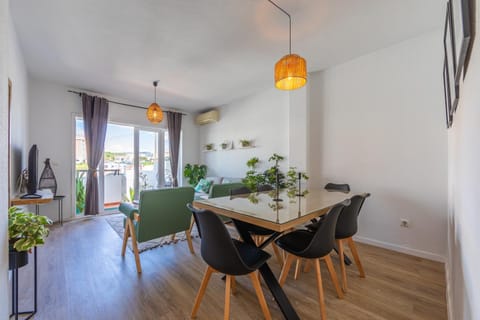 Living room, Lounge or bar