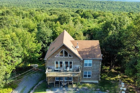 Property building, Natural landscape, Bird's eye view, Mountain view