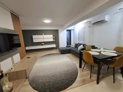 Promenada Wiew Apartment in Craiova