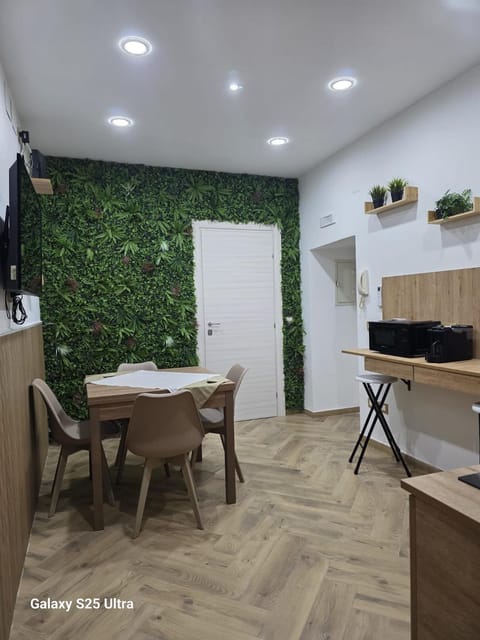 Communal lounge/ TV room, Kitchen or kitchenette, Kitchen or kitchenette, Dining area