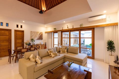 Villa Sunshyne Villa in Kuta