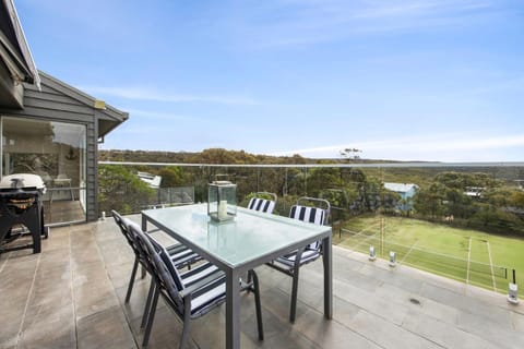Spring, Day, Natural landscape, View (from property/room), Balcony/Terrace, Dining area