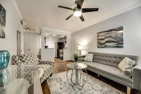 1BD Condo South Irving I28 House in Irving