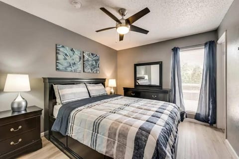 Serene 2BD Condo South Irving I18 House in Irving