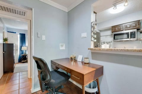 1BD Condo DFW South I04 House in Irving