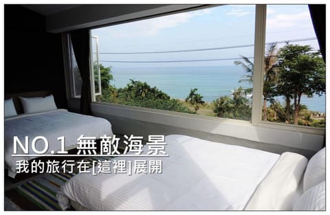 Day, Bathroom, TV and multimedia, Photo of the whole room, Bedroom, On site, Sea view, Sunrise