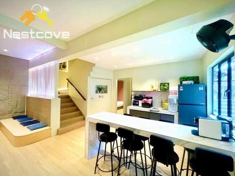 Kitchen or kitchenette, Living room, Seating area, Dining area, Text overlay, minibar, toaster
