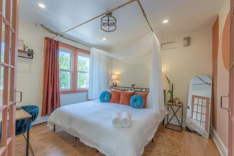 Bed, Bedroom