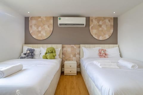 Luxury 5BR Villa in Mankhool BurDubai by dPie Apartment in Dubai