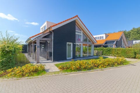 Zonnedorp 26 Renesse: Comfortabele Strandvakantie aan de Noordzee House in Noordwelle
