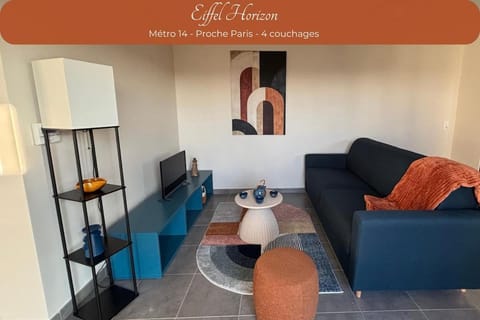 Communal lounge/ TV room, TV and multimedia, Living room