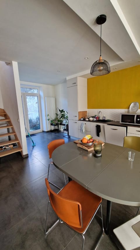 Petite maison dans quartier populaire et historique House in Hauts-de-France