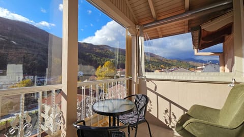 Natural landscape, Balcony/Terrace, Mountain view