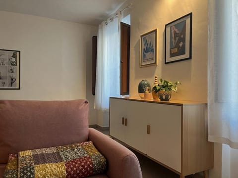 Cit ma Bel Little gem by the Riverside Apartment in Turin