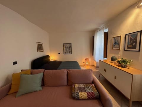 Cit ma Bel Little gem by the Riverside Apartment in Turin