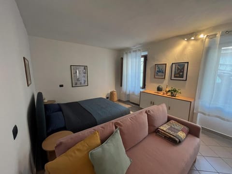 Cit ma Bel Little gem by the Riverside Apartment in Turin