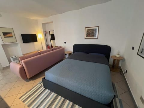 Cit ma Bel Little gem by the Riverside Apartment in Turin