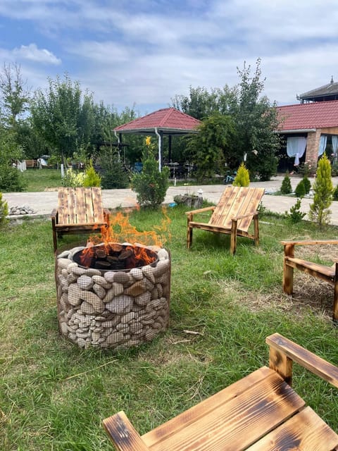 Garden, fireplace