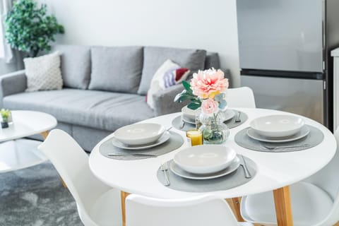 Living room, Seating area, Dining area