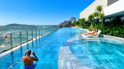 Nearby landmark, Day, People, Natural landscape, Mountain view, Pool view, Swimming pool, Swimming pool, group of guests, sunbed