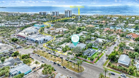 Dolce Vita - 121 House in Saint Armands Key