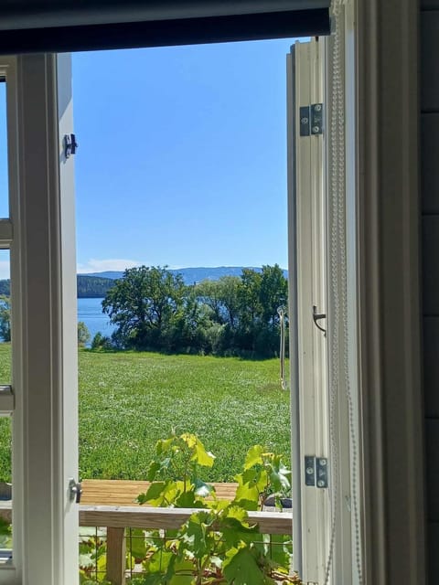 Garden, View (from property/room), Balcony/Terrace, Lake view