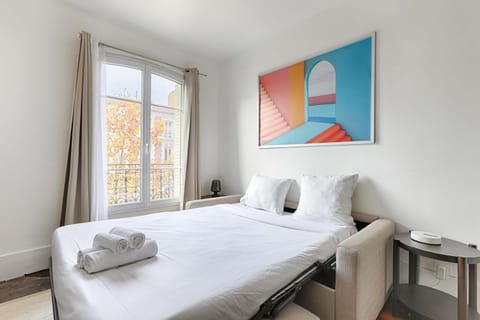 Cosy Studio Asnieres Apartment in Clichy