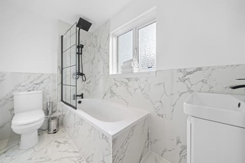 Shower, Toilet, Bathroom