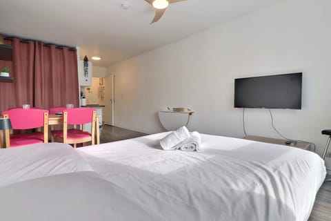 Bright and functional studio in the heart of Lyon 7 Apartment in Lyon