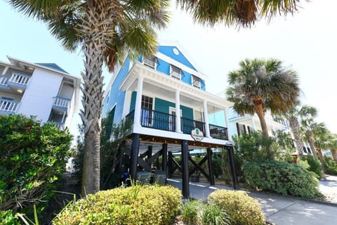 La Esmeralda II House in Surfside Beach