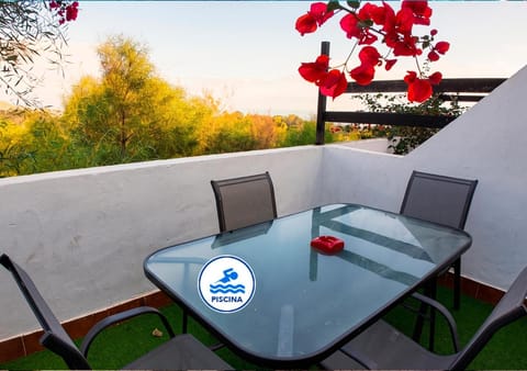 Patio, Day, View (from property/room), Balcony/Terrace, Dining area